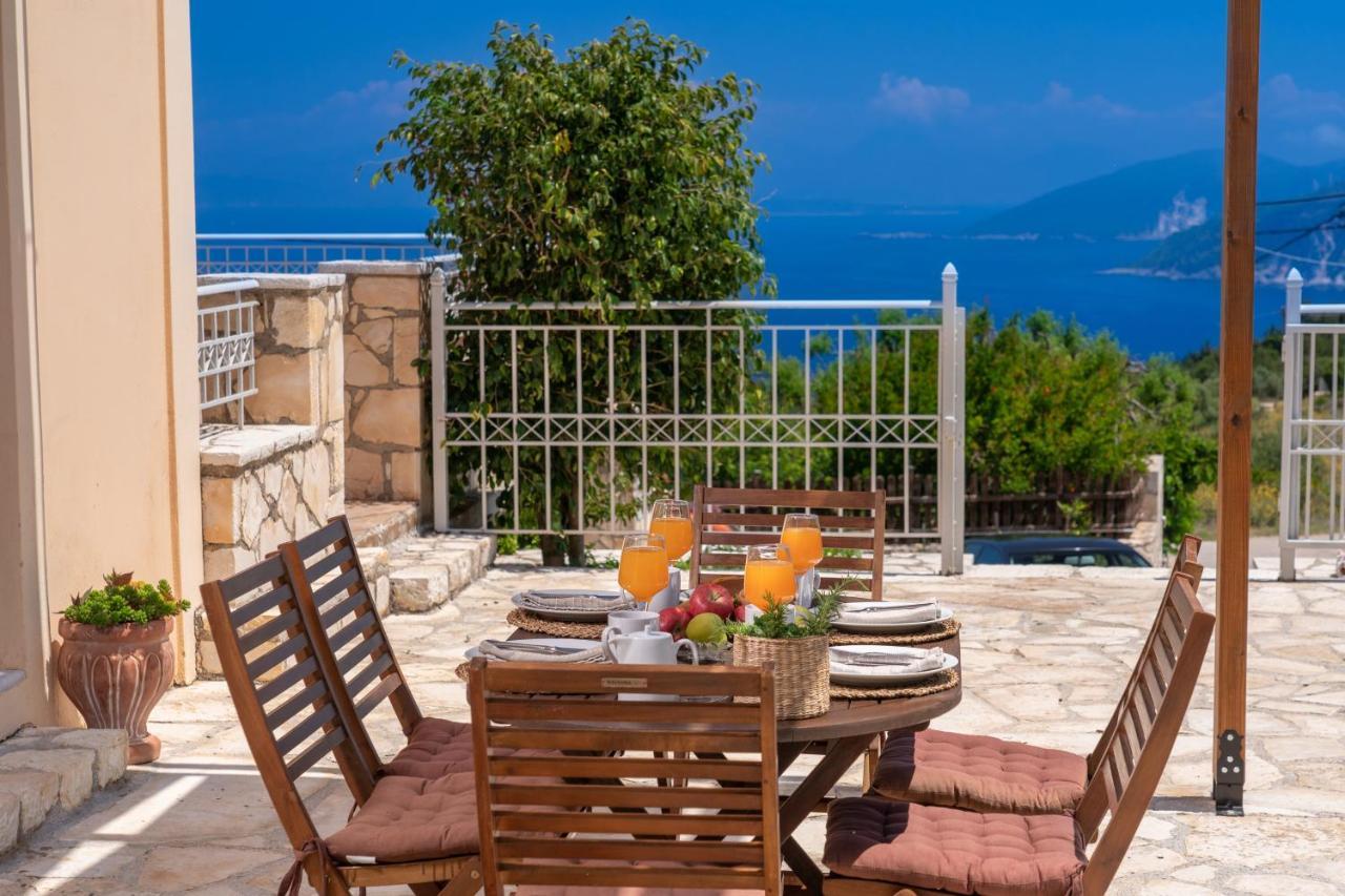 Guiscardos Luxury Villa *